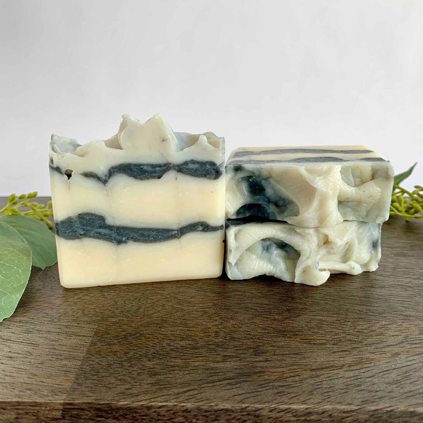 Black Onyx Charcoal & Oatmeal Soap - Detoxifying Vegan Bar with Masculine Scent