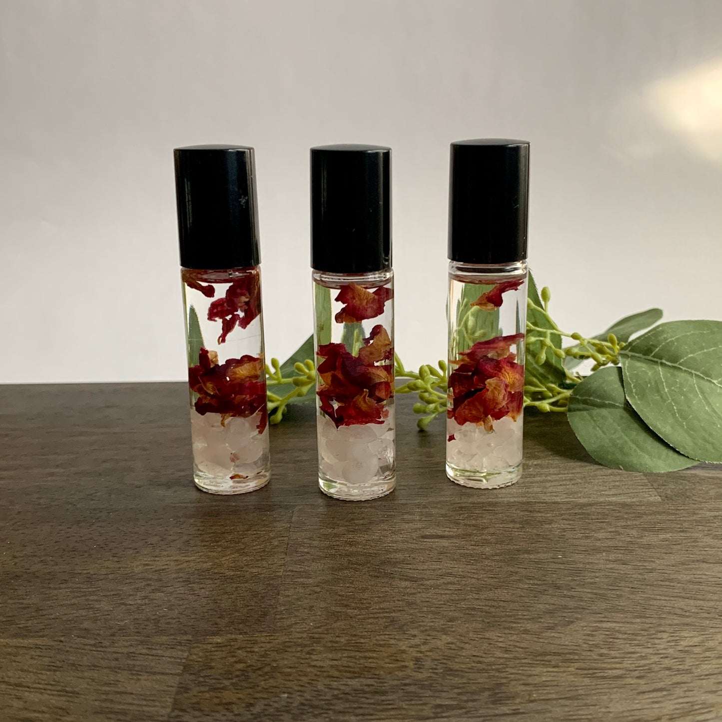 Rose Perfume Roller - Romantic Aromatherapy Roll-On with Rose Petals & Natural Oils