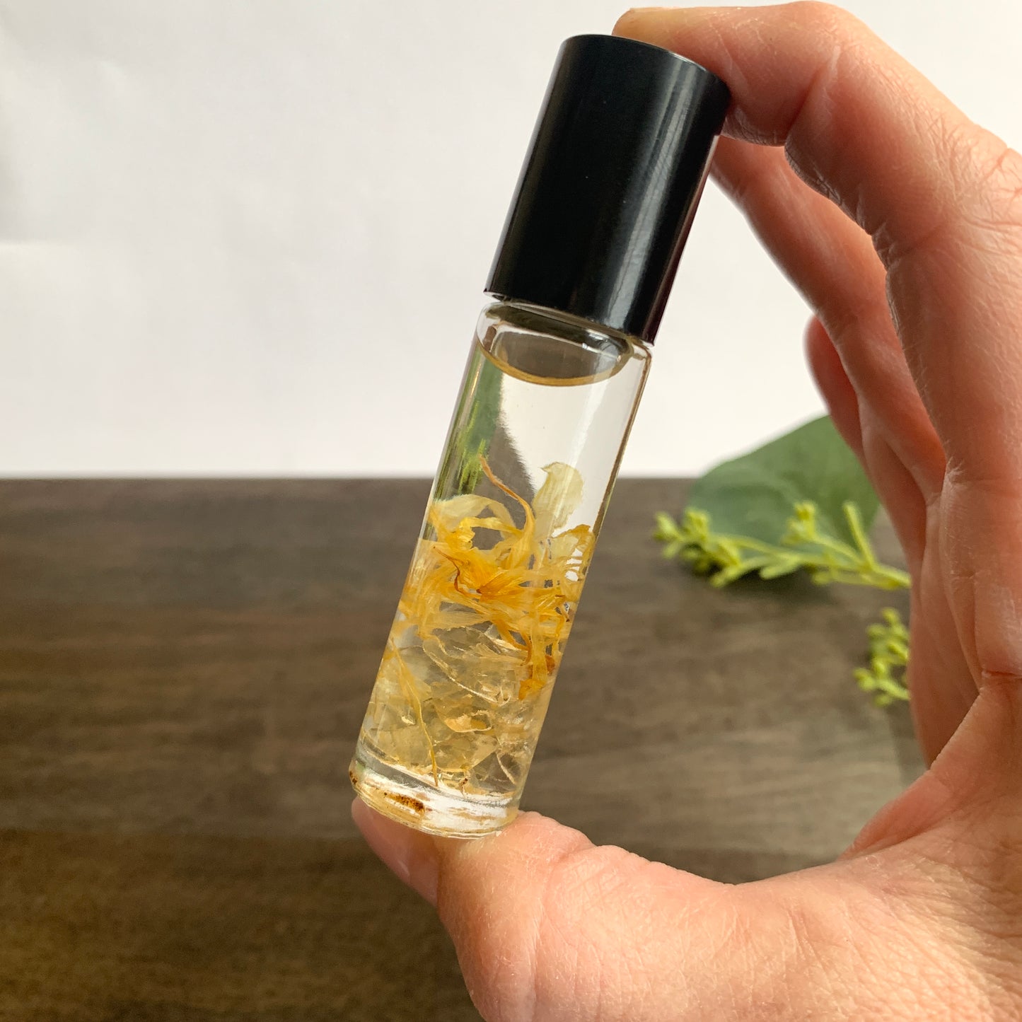 Vanilla Perfume Roller - Natural Roll-On Perfume with Calendula Petals & Plant Oils