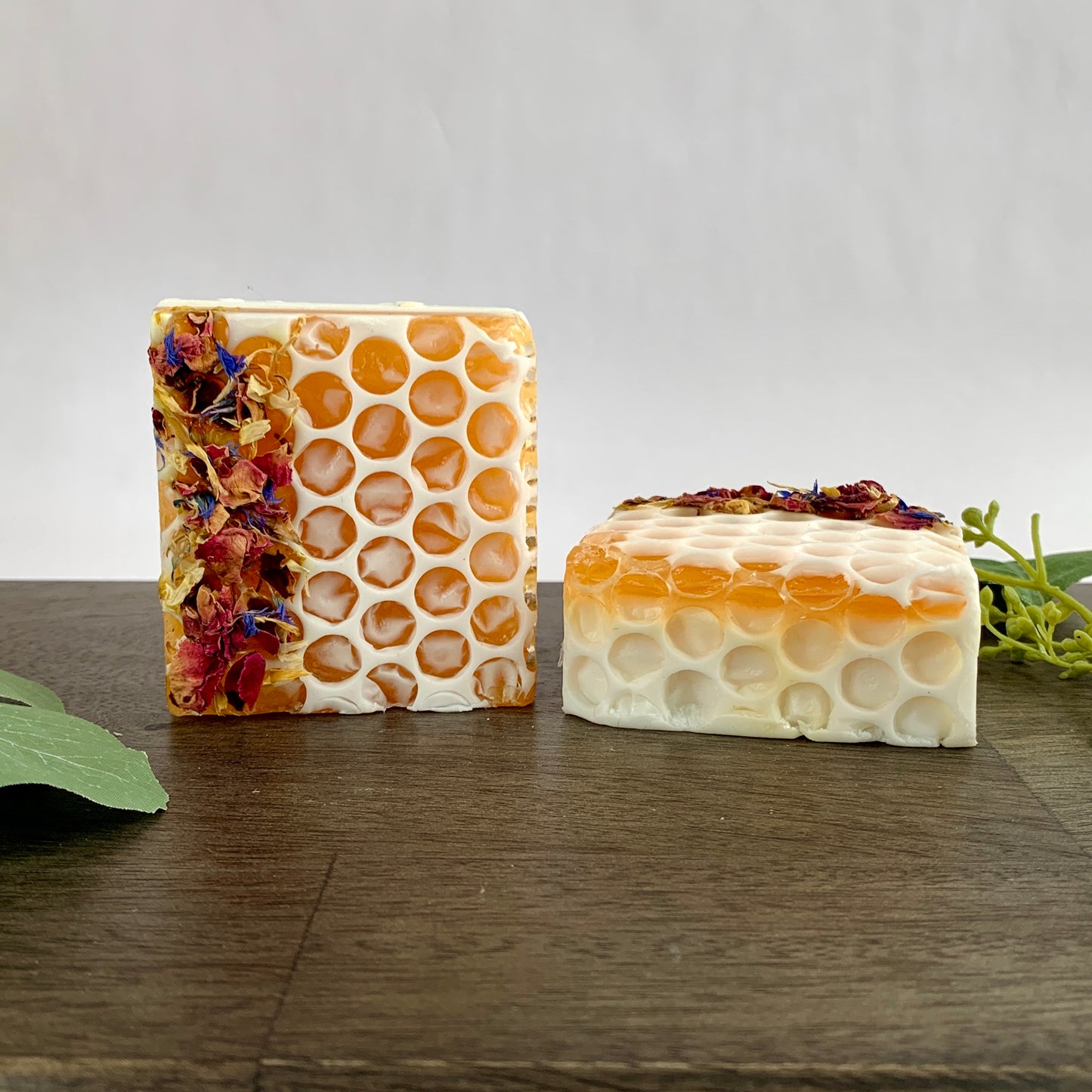 Golden Honeycomb & Wildflower Honey Soap - Luxury Milk Bar with Dried Petals